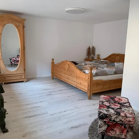 Hilseneckle Apartment