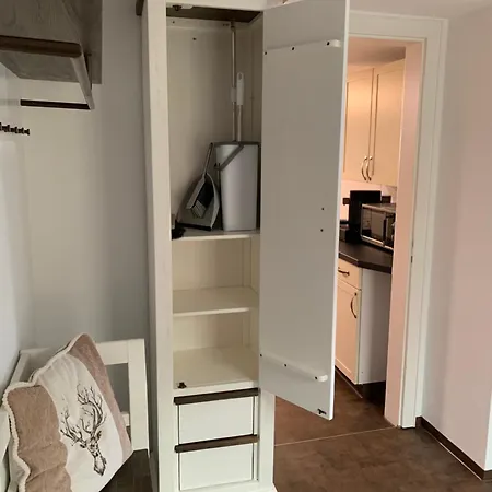 Hilseneckle Apartment *